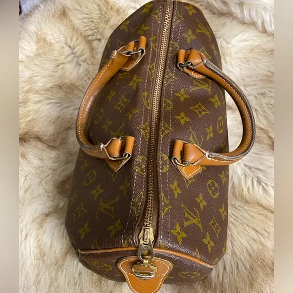Rare Louis Vuitton Vintage (70s) Speedy Satchel By The French Company - Picture 3 of 17